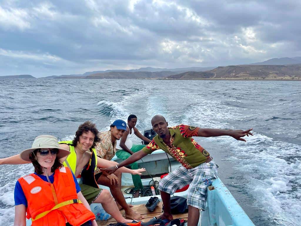 Djibouti Tours offers trips and tour packages in the Horn of Africa. Specialized in Djibouti. Vist Lake Abbe and Lake Assal.